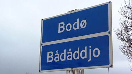 Bådåddjo, Samisk byskilt for Bodø (Foto: Harald Krogtoft/NRK)