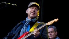 Mark Knopfler på Norwegian Wood 2010 (Foto: Per Ole Hagen, NRK) Mark Knopfler på Norwegian Wood 2010 (Foto: Per Ole Hagen, NRK)