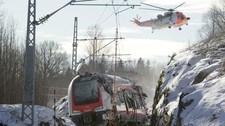 testkjøring på Vestfoldbanen mellom Nykirke og Holmestrand (Foto: Peder Gjersøe/Scanpix) testkjøring på Vestfoldbanen mellom Nykirke og Holmestrand (Foto: Peder Gjersøe/Scanpix)