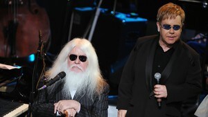 Elton John og Leon Russell i skjønn forening