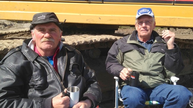 Geir Helge Tjørhom og Arnfinn Sinnes (Foto: Thomas Grønvold/NRK) Geir Helge Tjørhom og Arnfinn Sinnes (Foto: Thomas Grønvold/NRK)