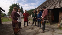 Medlemmar i Vikingklyubben Karmøy. (NRK) Medlemmar i Vikingklyubben Karmøy. (NRK)