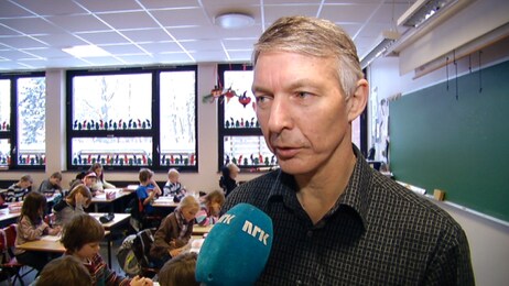 Rektor Thore Ryghsether ved Mjøndalen skole (Foto: Knut Skyllingstad/NRK) Rektor Thore Ryghsether ved Mjøndalen skole (Foto: Knut Skyllingstad/NRK)
