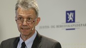 Vil ned fra 27 til 21 politidistrikt - Den siste i rekken av flere knallharde rapporter om situasjonen i norsk politi foreslår å kutte drastisk i antall politidistrikt.