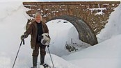 Bokprogrammet 04.03.2014 - Jan Guillou skal skildre hele det 20. århundre i en serie på ti romaner. Bokprogrammet blir med ham når han samler inn stoff til bok nummer 4, og tar ham med tilbake til der det hele begynte, Finse og byggingen av Bergensbanen.