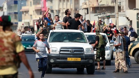 Libya/opprørere feirer (Foto: Bob Strong/Reuters/Scanpix) Libya/opprørere feirer (Foto: Bob Strong/Reuters/Scanpix)
