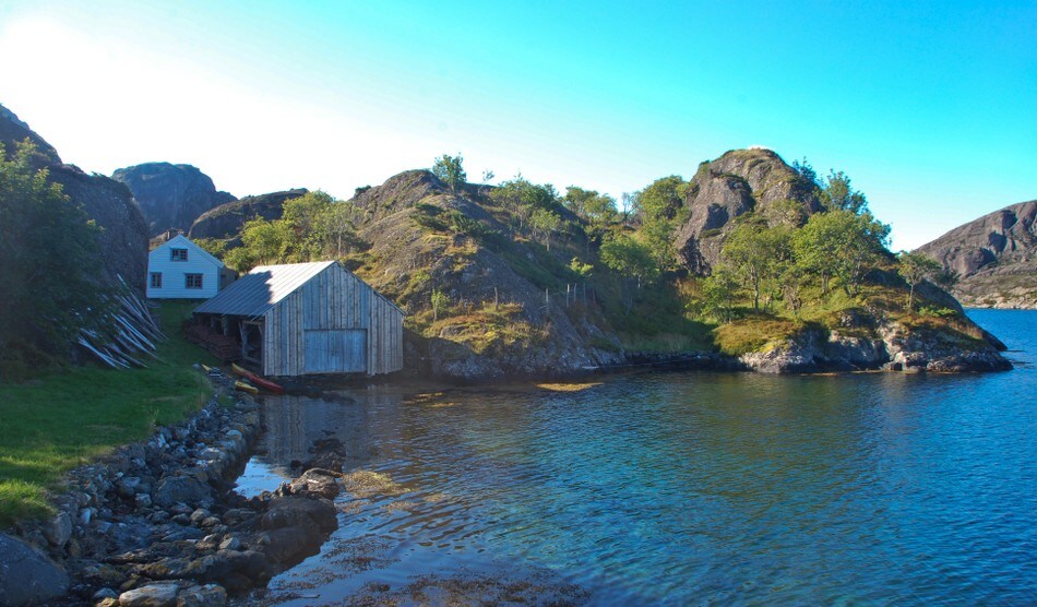 Råkeneset