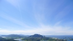 Utsikt over Berg på vei opp til Trælneshatten. Foto: Christian Strand