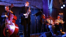 Nils Henrik Mostraum, Guttorm Guttormsen, Knut Borge, Lars Nilsen og Kari Opdahl, Kragerø 1. juni 07 (Foto: NRK)