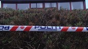Siktet mann (47) løslatt - Politiet har løslatt mannen som var siktet etter at kjæresten ble funnet hardt skadet i leiligheten sin igår, og senere døde av skadene. Obduksjonsrapporten og forklaringer fra vitner og mannen selv er årsaken til løslatelsen. 