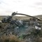 Minnene fra krigen i 1982 er svært synlige. Dette helikoptervraket er blitt et monument for den 72 dager lange krigen. 