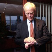 Meklingsmann Geir Engebretsen (Foto: Poppe, Cornelius/SCANPIX) Meklingsmann Geir Engebretsen (Foto: Poppe, Cornelius/SCANPIX)
