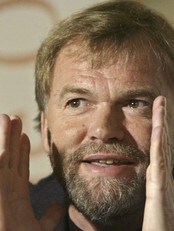 Jostein Gaarder (Foto: RALPH ORLOWSKI/AFP) Jostein Gaarder (Foto: RALPH ORLOWSKI/AFP)