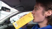 Landslagsspiller drikker vaniljesaus for å øke vekta - Landslagssjef Robert Hedin vil ha tyngre spillere.