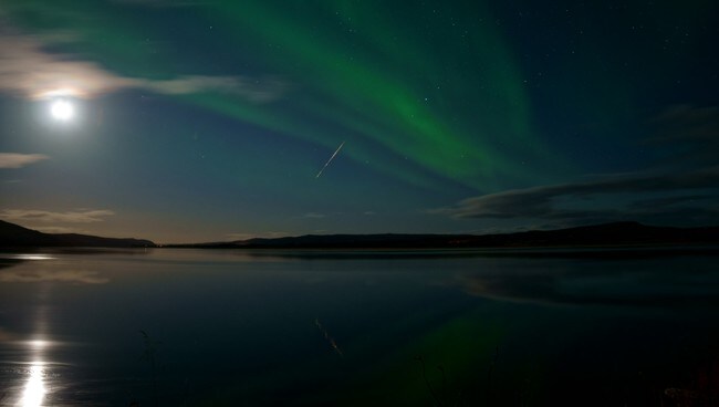 Meteorsverm over Tanaelva (Foto: Frank m. Ingilæ)