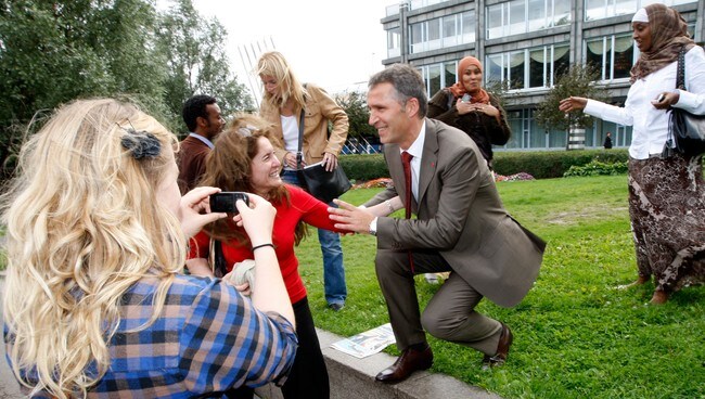 Statsminister Jens Stoltenberg (Foto: Åserud, Lise/SCANPIX) Statsminister Jens Stoltenberg (Foto: Åserud, Lise/SCANPIX)