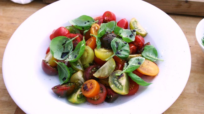 Tomatsalat (Foto: Vegard Stana/NRK) Tomatsalat (Foto: Vegard Stana/NRK)