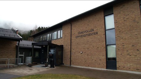Sundvollen oppvekstsenter (Foto: Tordis Gauteplass/NRK) Sundvollen oppvekstsenter (Foto: Tordis Gauteplass/NRK)