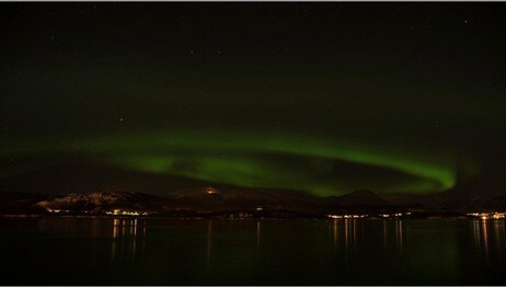 Nattens nordlys (Foto: Arve S.Fjærli)