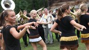 Danserne holdt ut hele veien fra sentrum til Romsdalsmuseet