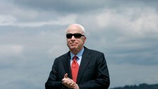 John McCain i Portland, Oregon 12. mai (Foto: Jeff Chiu/AP)