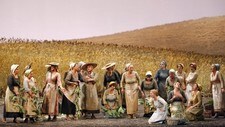 Den albanske sopranen Inva Mula som Mireille under prøvene på Charles Gounods opera 'Mireille'. (Foto: Fra L´Opéra National de Paris) Den albanske sopranen Inva Mula som Mireille under prøvene på Charles Gounods opera 'Mireille'. (Foto: Fra L´Opéra National de Paris)