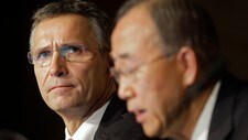 Stoltenberg og Ban Ki-moon i Durban (Foto: Schalk van Zuydam/Ap) Stoltenberg og Ban Ki-moon i Durban (Foto: Schalk van Zuydam/Ap)