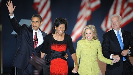 Barack og Michelle Obama med Jill og Joe Biden (Foto: STAN HONDA/AFP) Barack og Michelle Obama med Jill og Joe Biden (Foto: STAN HONDA/AFP)