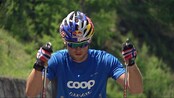 Ensom Northug i alpene - Petter Northug er for første gang på høydesamling med sitt nye privatlag. Støtteapparatet består av bare to personer, og det betyr at langrennsstjernen naturlig nok må bidra mye mer selv.