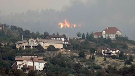 Brann i Colorado (Foto: Bryan Oller/Ap) Brann i Colorado (Foto: Bryan Oller/Ap)