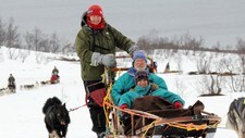 Hundekjører Tove Sørensen (Foto: Tromsø Villmarkssenter)
