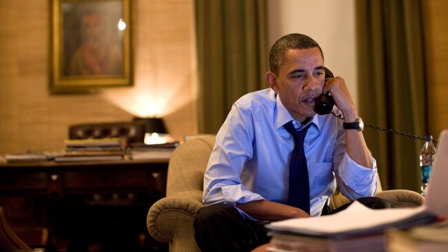 Obama ringer fra Det hvite hus (Foto: Pete Souza/The White House)