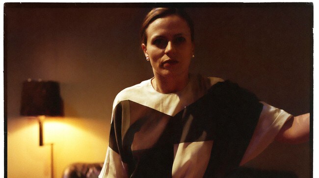 Ine Jansen som den angstfylte moren i Eksorsistene. Foto:L.P.Lorenz (Foto: L.P.Lorenz) Ine Jansen som den angstfylte moren i Eksorsistene. Foto:L.P.Lorenz (Foto: L.P.Lorenz)