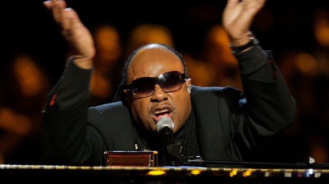 Stevie Wonder (Foto: Elise Amendola/AP) Stevie Wonder (Foto: Elise Amendola/AP)