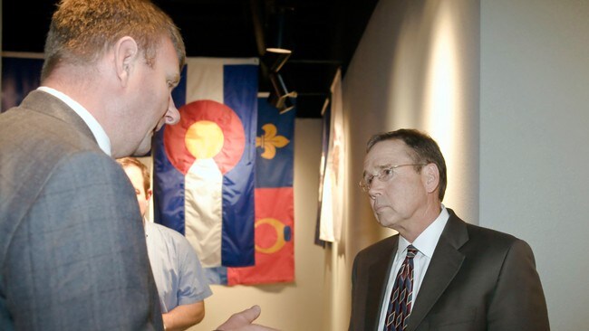 NRKs USA-korrespondent Jon Gelius intervjuer Bill Citty i Oklahoma City (Foto: Alonzo Adams/Ap)