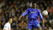 John Obi Mikel (Foto: CARL DE SOUZA/AFP)