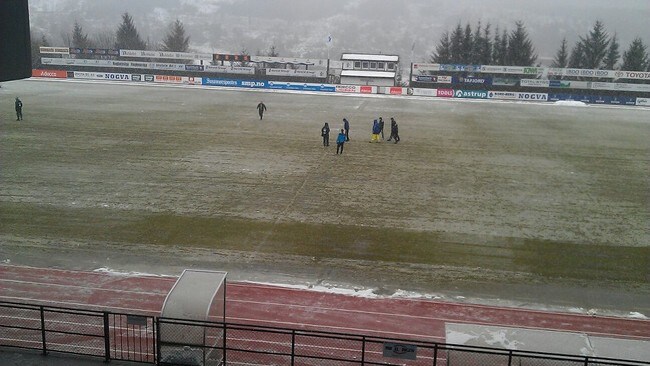 Høddvoll stadion (Foto: Jostein Saunes ) Høddvoll stadion (Foto: Jostein Saunes )
