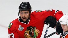 Dustin Byfuglien (Foto: JEFF HAYNES/Reuters) Dustin Byfuglien (Foto: JEFF HAYNES/Reuters)