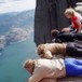 Ligger du på kanten av Preikestolen kjenner du garantert suget i magen.