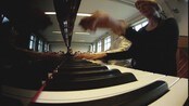 40 hender spiller Grieg - Pianister kan av naturlige grunner ikke spille i korps korps 17. mai. Det har de gjort noe med i Ålesund. Der har pianistene dannet sitt eget «korps» .
