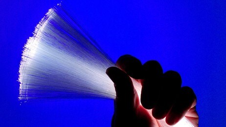 Fibre optics (Wikimedia Commons)