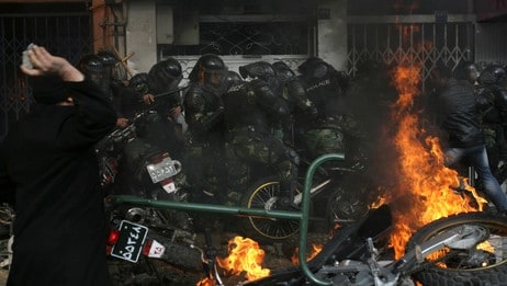 Demonstrasjon i Iran (Scanpix/AP)
