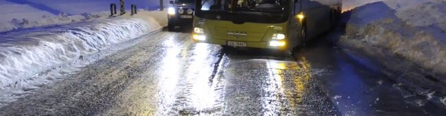 Regn fryser på bakken (Foto: NRK Trøndelag)