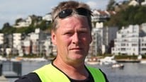 Oppsynsmann i Otra, Helge Andersen (Foto: Øivind Eskedal/NRK)
