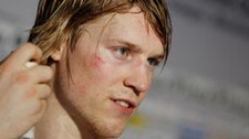 Video Slått ned av lagkamerat (Foto: Nyhetsspiller) Video Slått ned av lagkamerat (Foto: Nyhetsspiller)