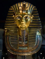 Tutankhamons dødsmaske (Foto: KHALED DESOUKI, Foto:AFP PHOTO/KHALED DESOUKI/AFP) Tutankhamons dødsmaske (Foto: KHALED DESOUKI, Foto:AFP PHOTO/KHALED DESOUKI/AFP)