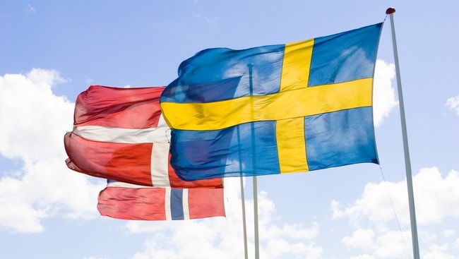 Norsk, dansk og svensk flagg (Foto: Colourbox) Norsk, dansk og svensk flagg (Foto: Colourbox)