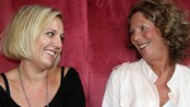 Linn Skåber og Kristin Tonjer (Foto: Charlotte Haarvik Sanden/NRK)