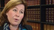 Breivik vil ikkje ha besøk i fengselet - Breivik meiner det er lite føremålstenleg å ta imot besøk medan han sit i fengselet, seier forsvararen hans, Vibeke Hein Bæra. Tysdag 10.januar blir brev- og besøkskontrollen oppheva.