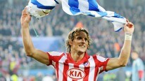 Diego Forlan kommer til Lerkendal (Foto: DAVID HECKER/Afp)